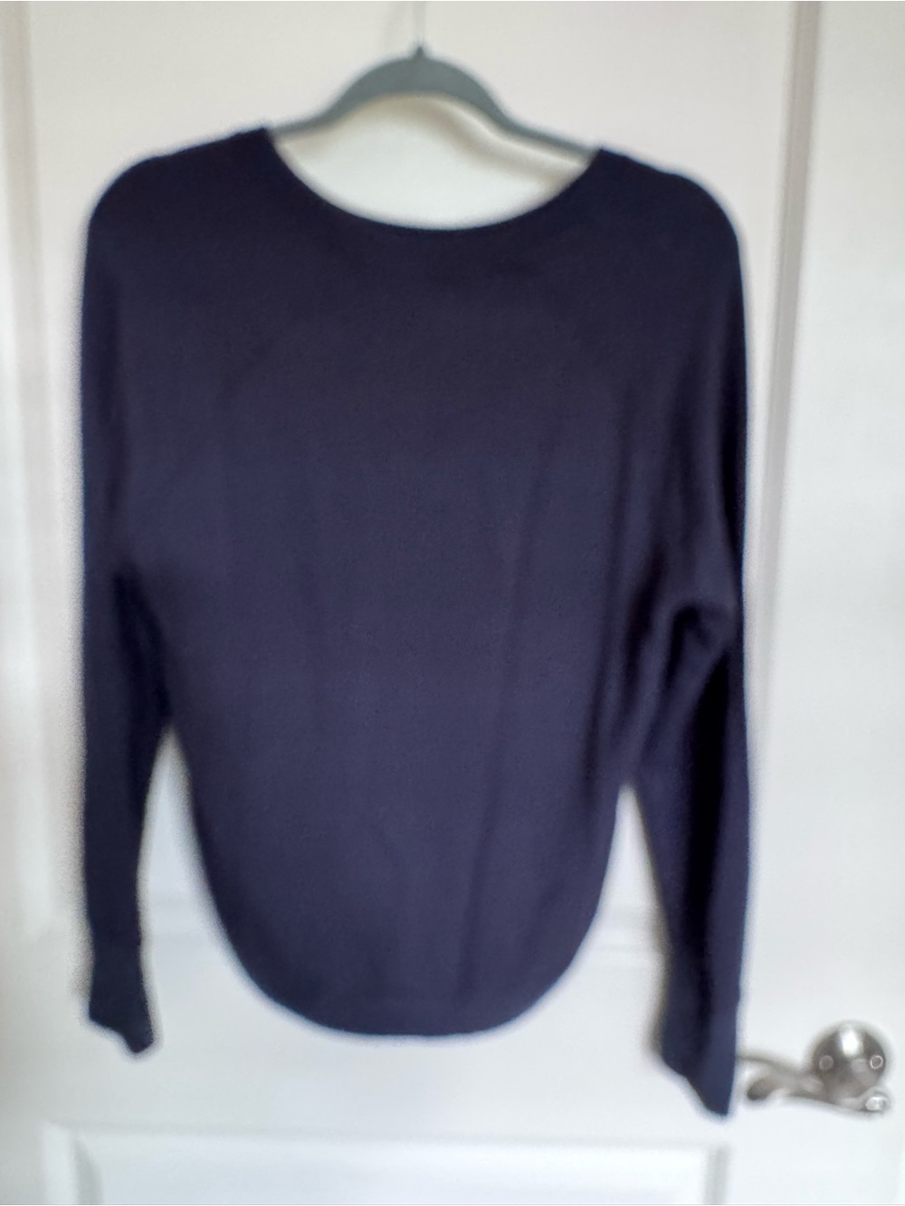 ATHLETA Women's Navy Scoop Neck Lightweight Sweater SZ Small